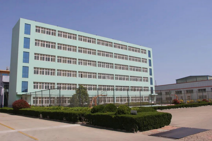 20260407春色滿廠區(qū) “7S”管理添春暉8